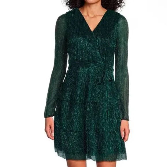 Rachel Zoe Dresses & Skirts - Sparkly Green Rachel Zoe Dress size XS